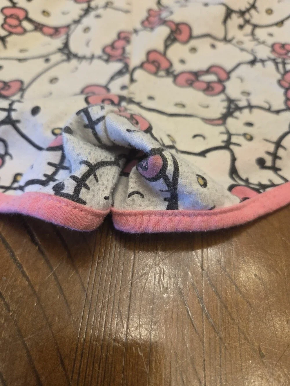 🎉5/$10 Hello Kitty Pink Tank Top and Printed Shorts 5/6